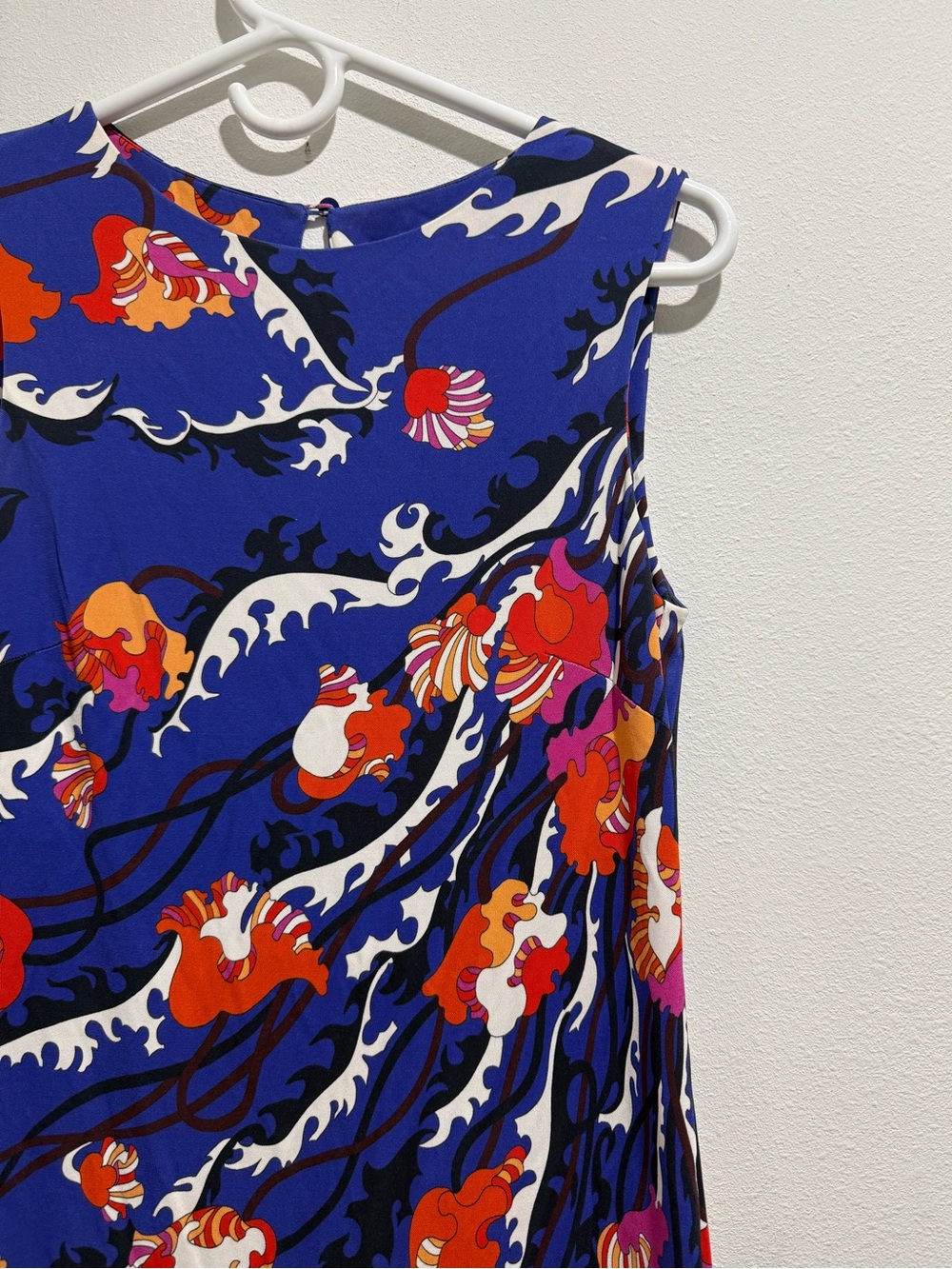 Emilio Pucci Royal Blue dress with Orange Pink Floral Motif - Picture 4 of 7
